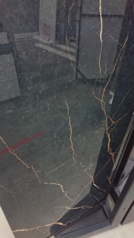 Gres marmur czarny ze złotą nitką Flaviker Supreme Evo Noir Laurent lux 120x120 hb 96004
