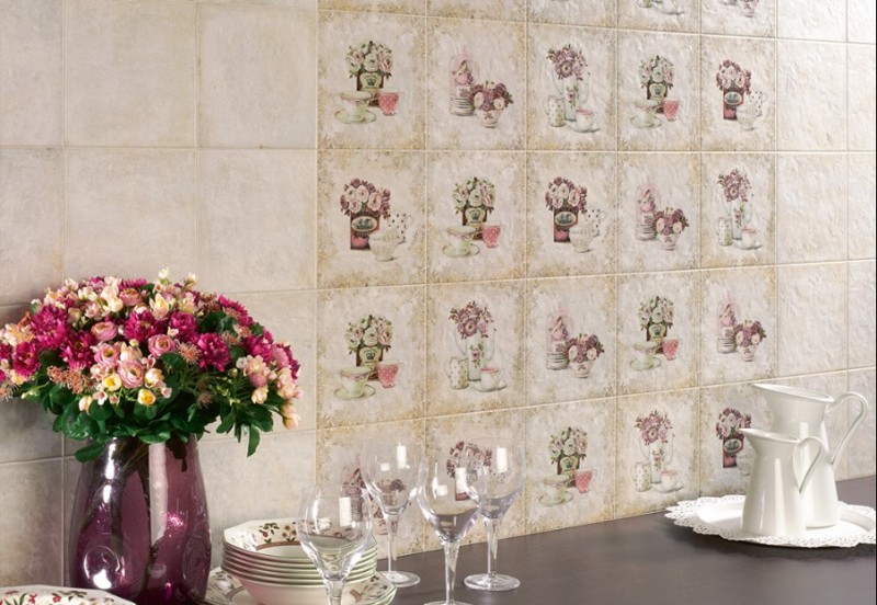 Płytki decoracyjne beżowe z kwiatami Mainzu bolonia Dekor Solferino 20x20 51327