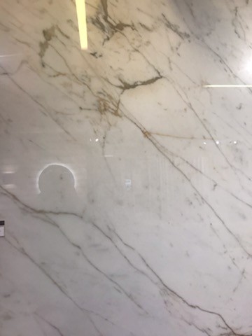 Spiek marmur biały lustzane odbicie Marazzi Grande Marble Look Golden White Book Match lux 160x320 12mm 166485