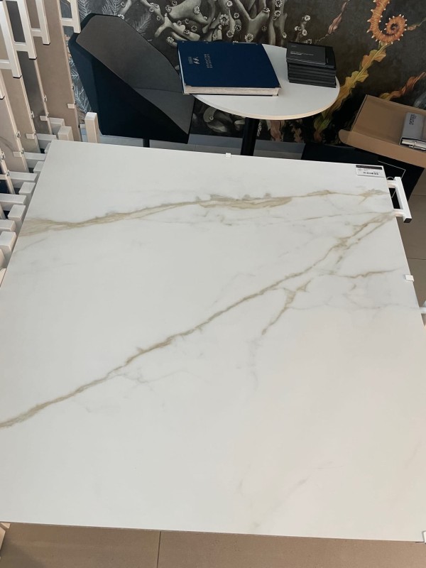 Marble Look Golden White Matt M8AA 120x120 .jpg