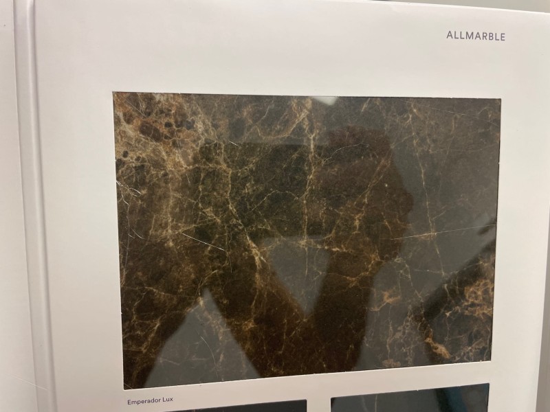 Marazzi Allmarble Emperador Lux.jpg