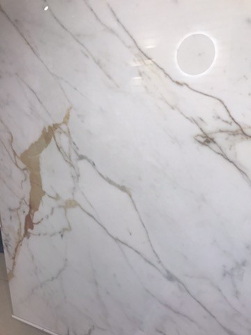 Płytki marmur biały ze złotą żyłą Marazzi Grande M.Look Golden White mat 60x60 85939