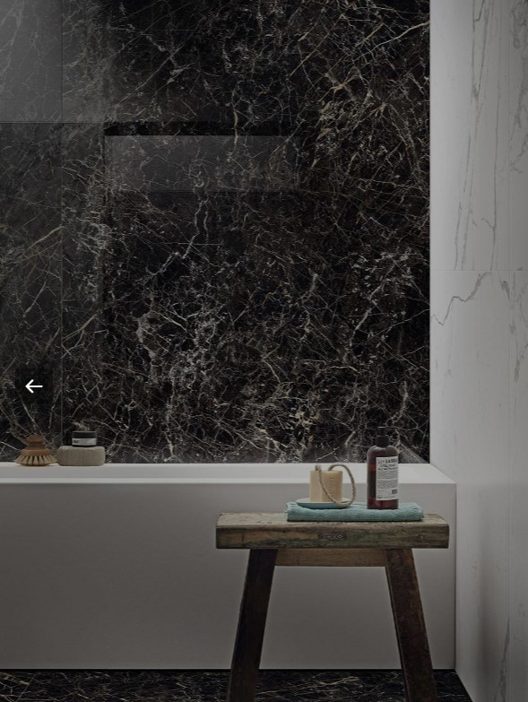 Płytki spieki imitujące ciemny marmur z jasną żyłą Marazzi Grande Marble Look Saint Laurent Matt 120x240 36723