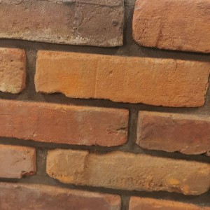 Handgeformter Backstein Classic 6,5x27: Naturstein-Fliese