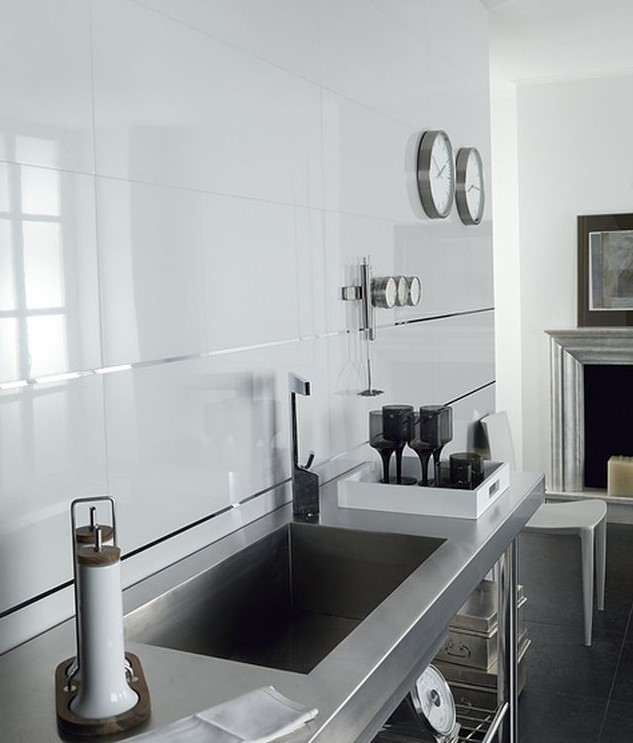 Płytki ścienne białe w połysku Porcelanosa Marmi Blanco 33,3x100 14751