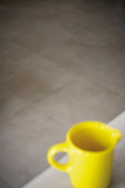 Płytki podłogowe imitujące beton Marazzi Block Beige MLJV 75X75 48325